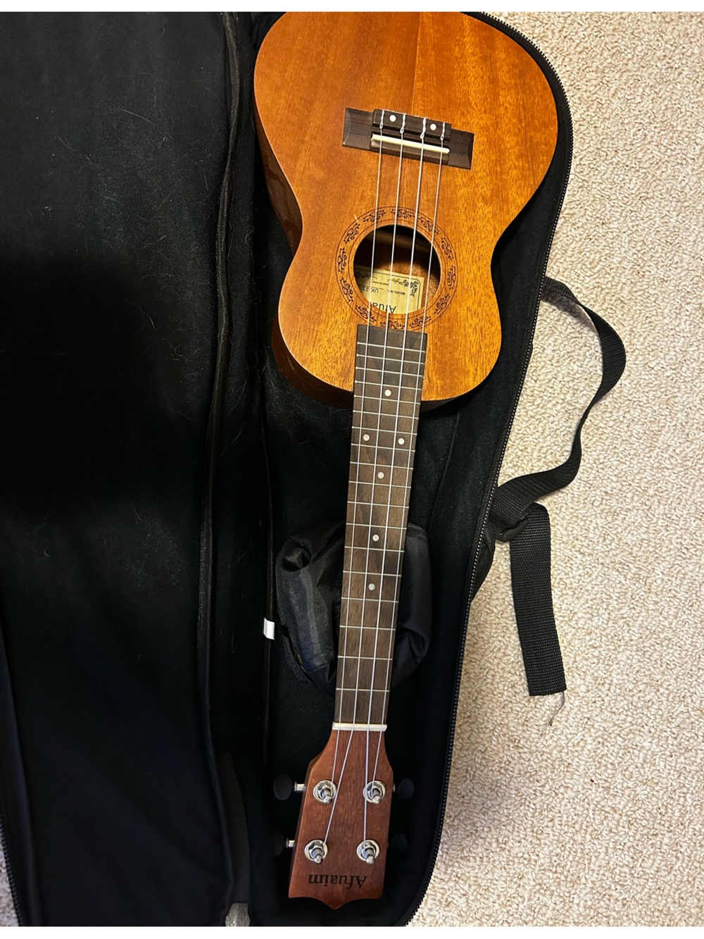 Afuaim ukulele